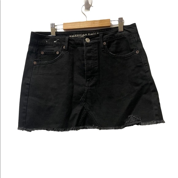 American Eagle Outfitters Black mid length Jean Skirt with Frayed At the bottom. - Picture 2 of 10
